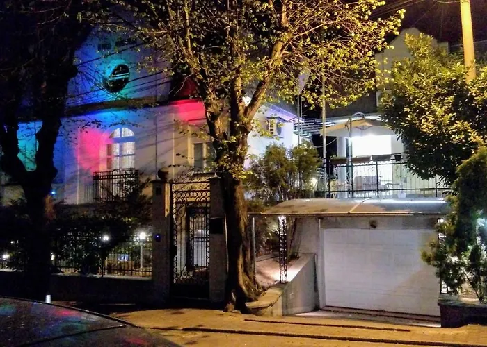 Resident Hill Resort