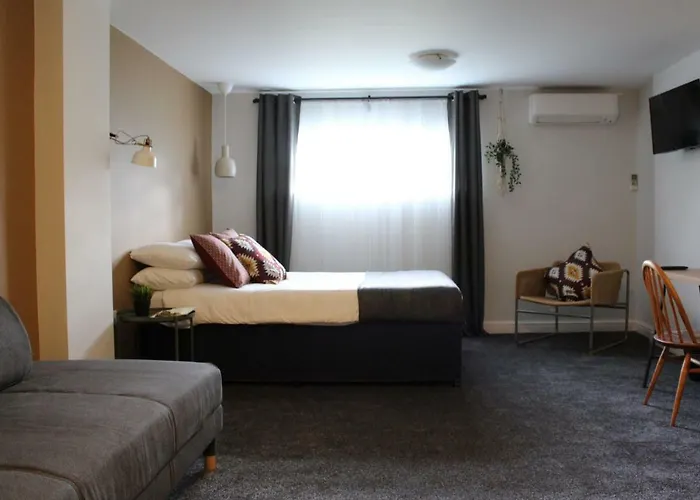 Town & Country Lodge