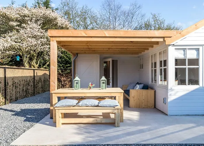  George's Lodges