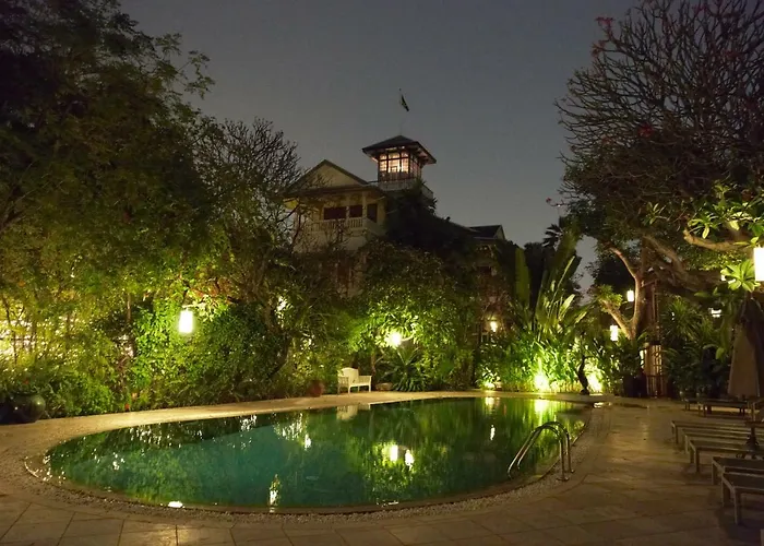 Chakrabongse Villas