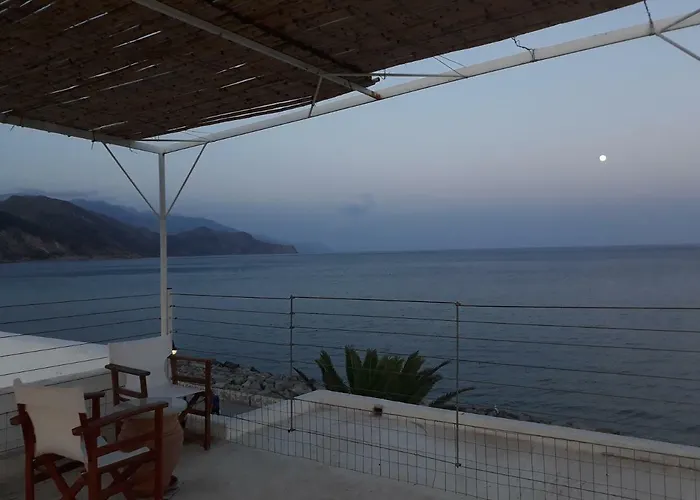 Christos Rooms