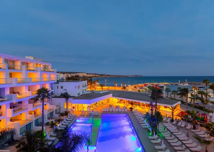 Limanaki Beach &Suites
